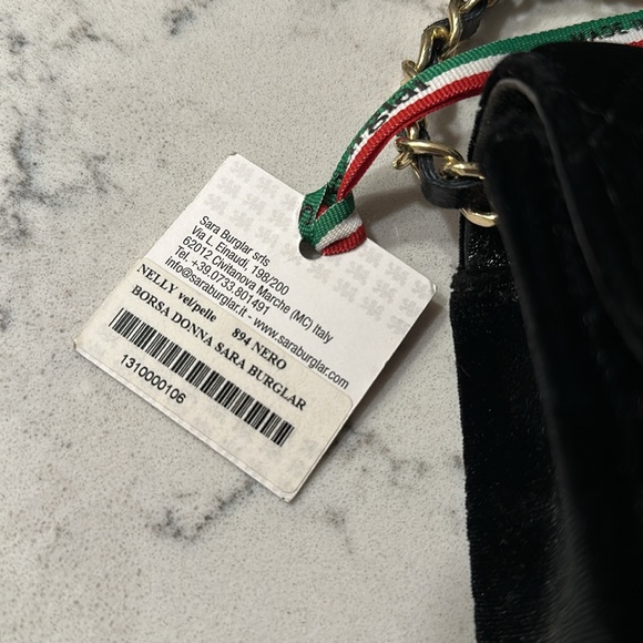 Sara Burglar Black Quilted Chain Strap Purse👜 - Picture 3 of 12